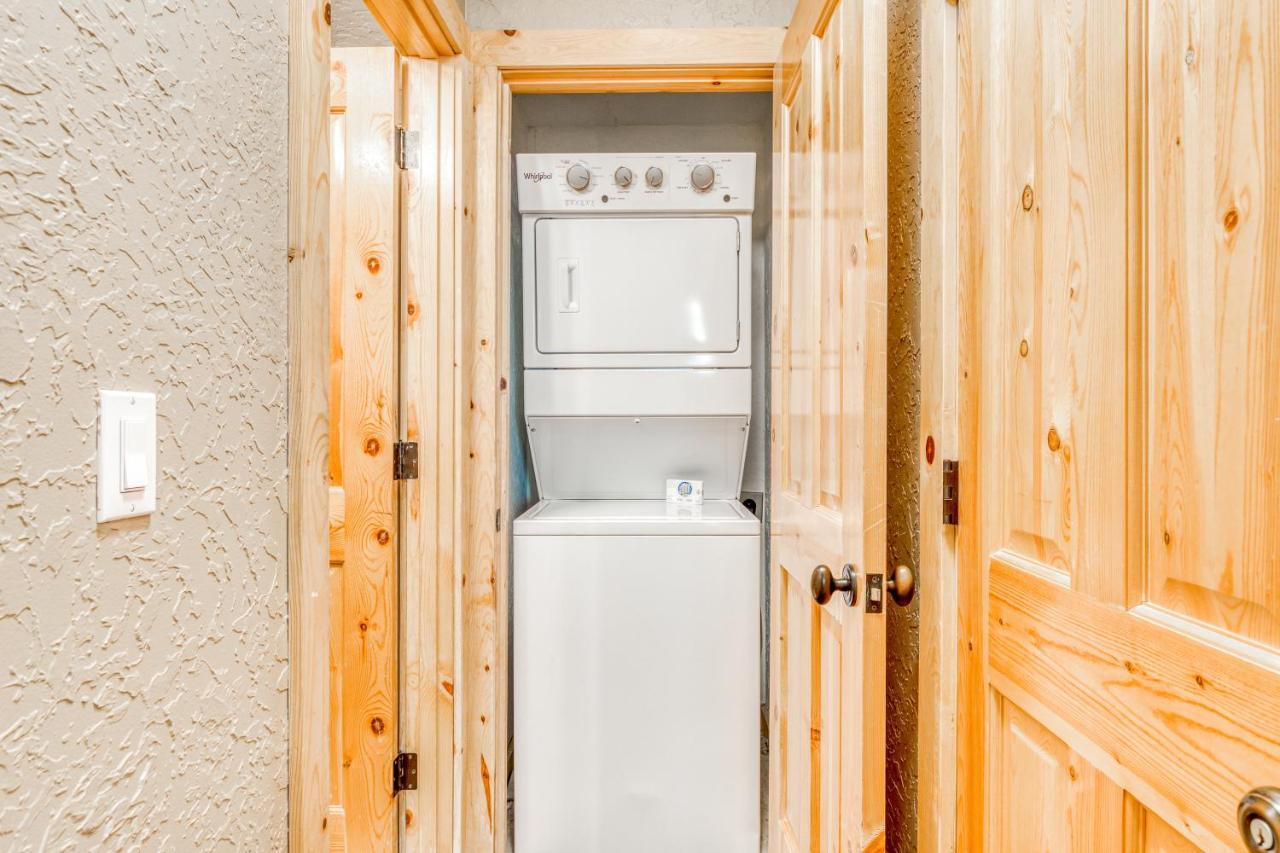 Skiing Bear Chalet غوفيرمنت كامب المظهر الخارجي الصورة